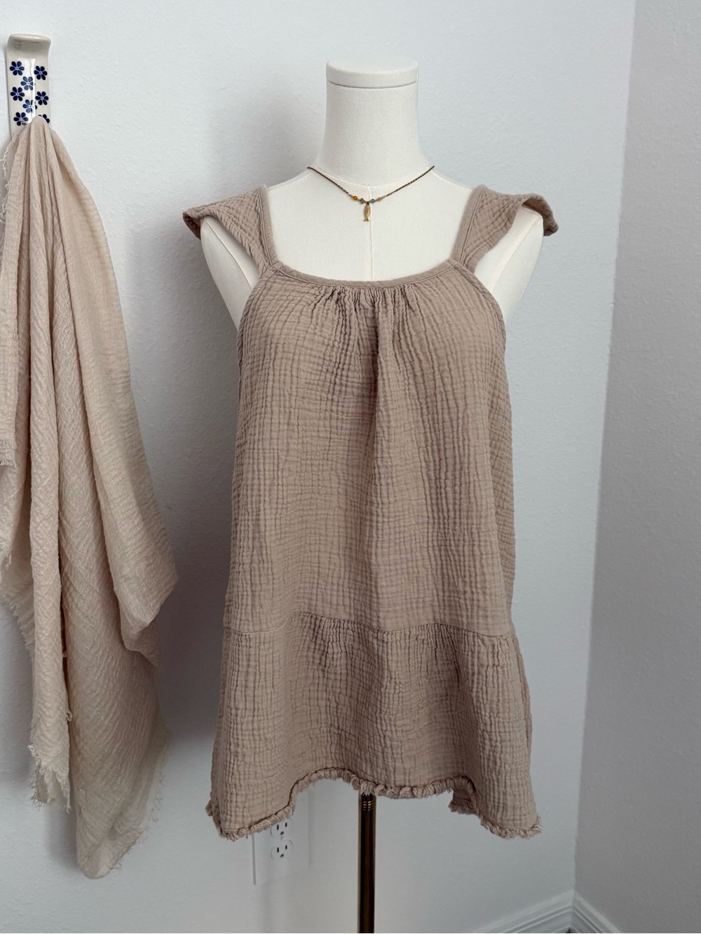 Cupio Women’s Beige Cotton Gauze Peplum Tank Top Size XL Boho Flowy